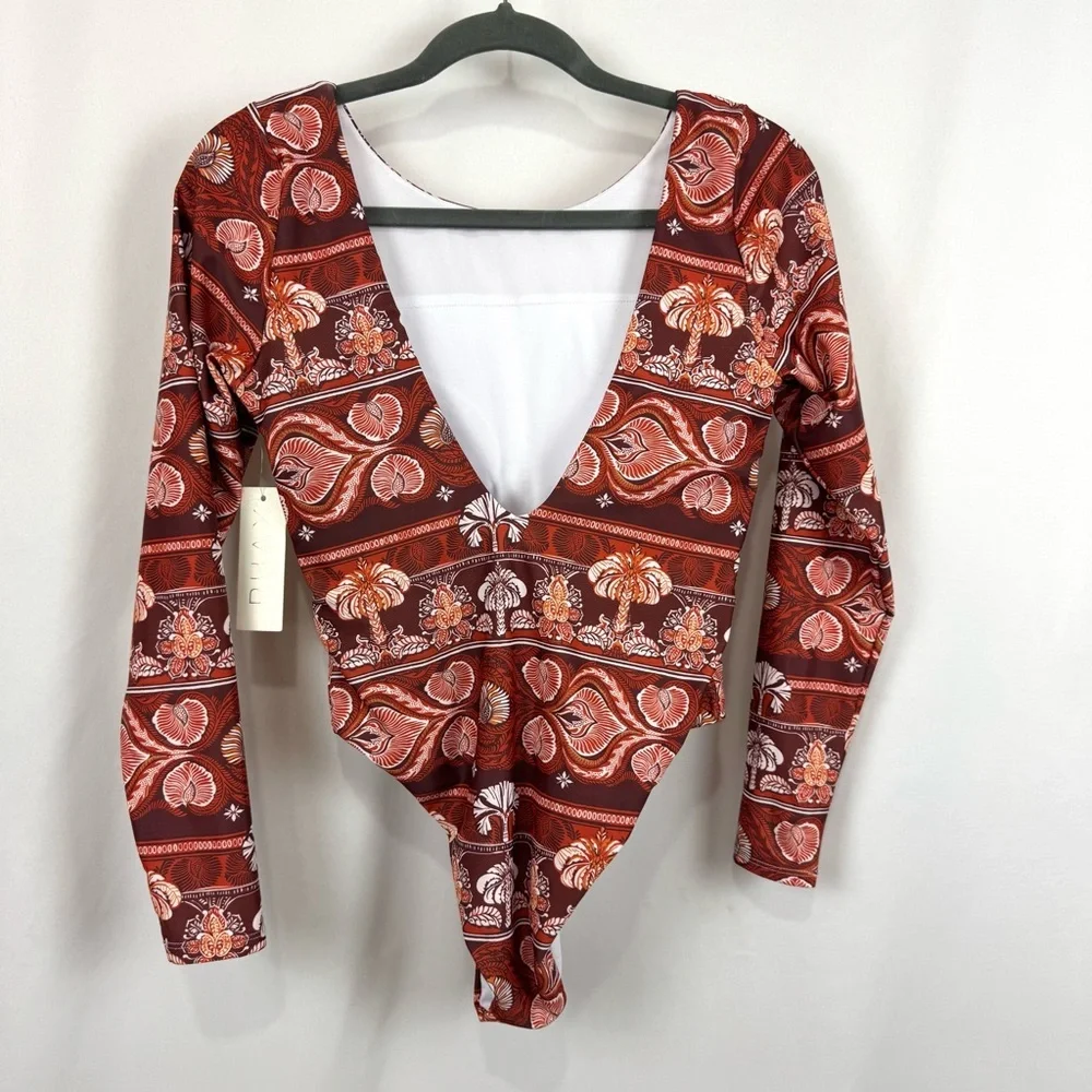 NWT Phax Sz M One Piece Printed Swimsuit Front Twist Stretch Long Sleeve Orange